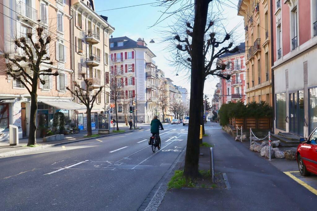 Comfortable, Very Well Located Between Train Station And Lake! Lausanne Buitenkant foto